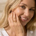 Heart Ring, 925 ayar gümüşten üretilmiş sade ve anlamlı bir tasarıma sahiptir