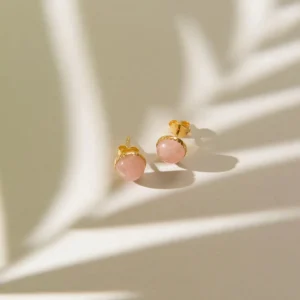 Una Big Studs Küpe, 925 ayar gümüşten üretilmiş cesur ve modern bir tasarıma sahiptir.