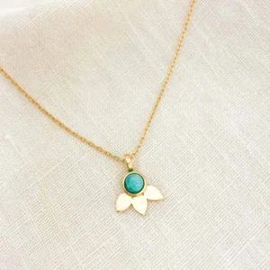 Via (2) • Via Kolye, 925 ayar gümüşten üretilmiş sade ve modern bir tasarıma sahiptir.