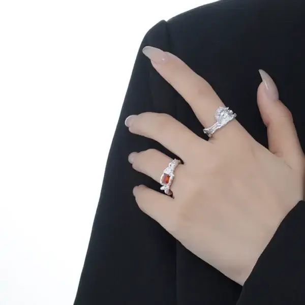 Aruna Yüzük