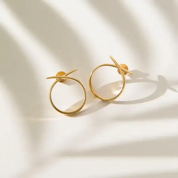 Aimee Studs Küpe (2)